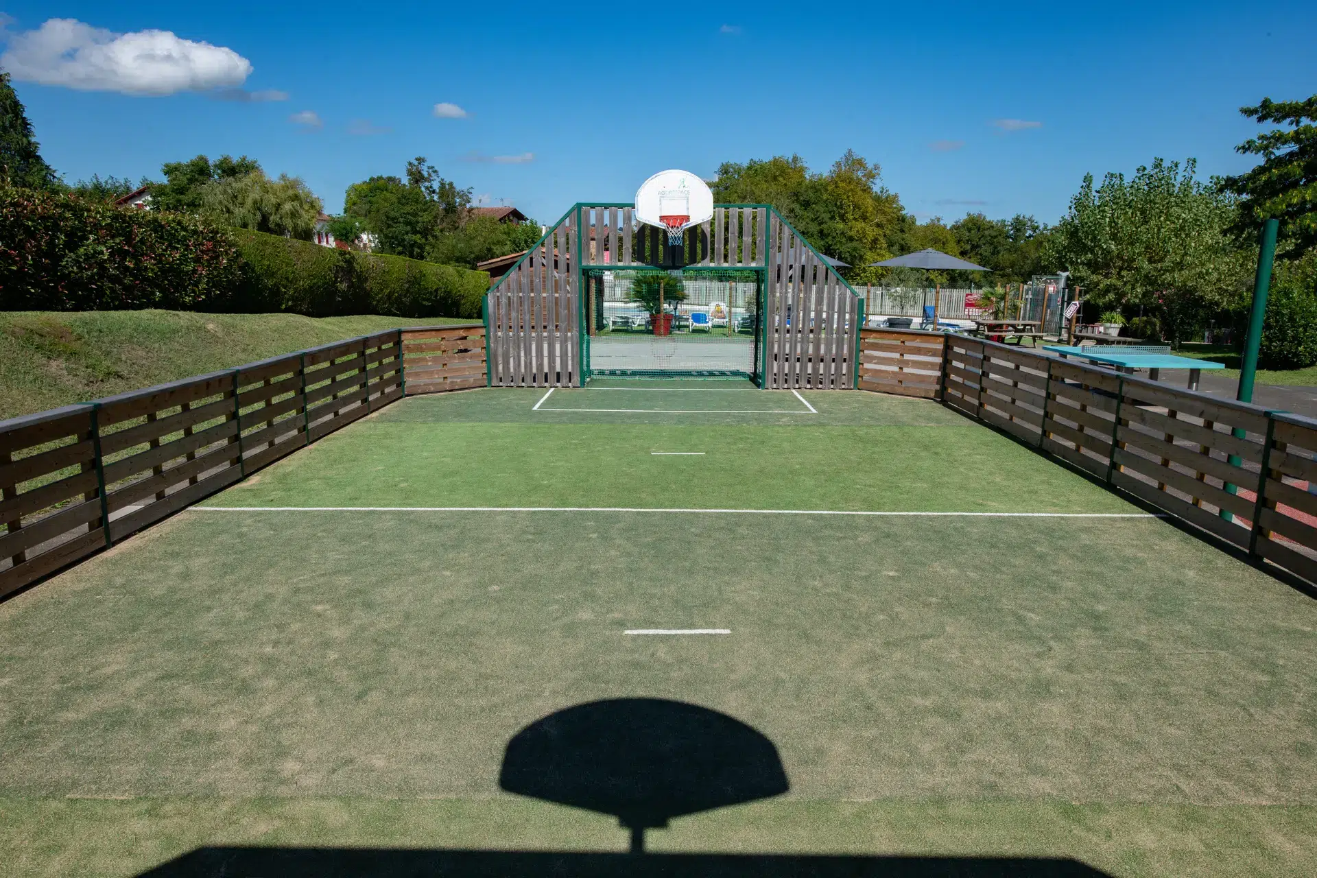 terrain sportif camping sare